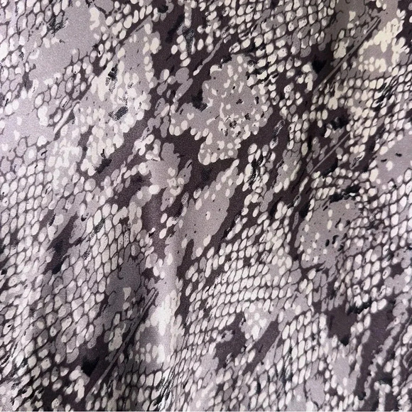 ALEXIS Pure Silk Charmeuse Poncho Style Blouse Snake Print Off Shoulder XS/S - Picture 5 of 5